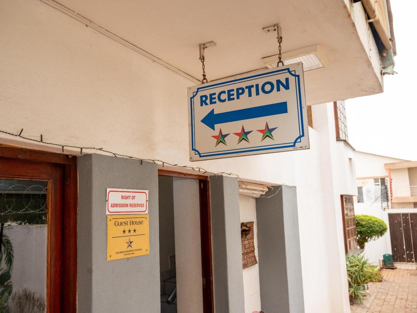 Sleepers Villa Guesthouse Polokwane Exterior foto