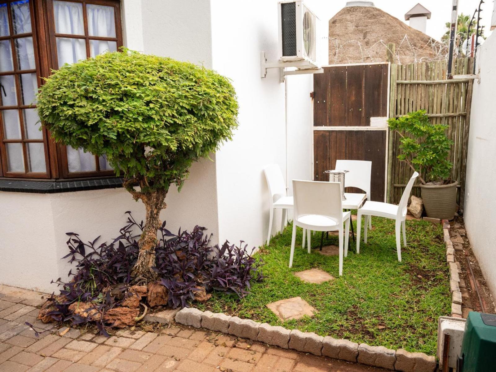 Sleepers Villa Guesthouse Polokwane Exterior foto